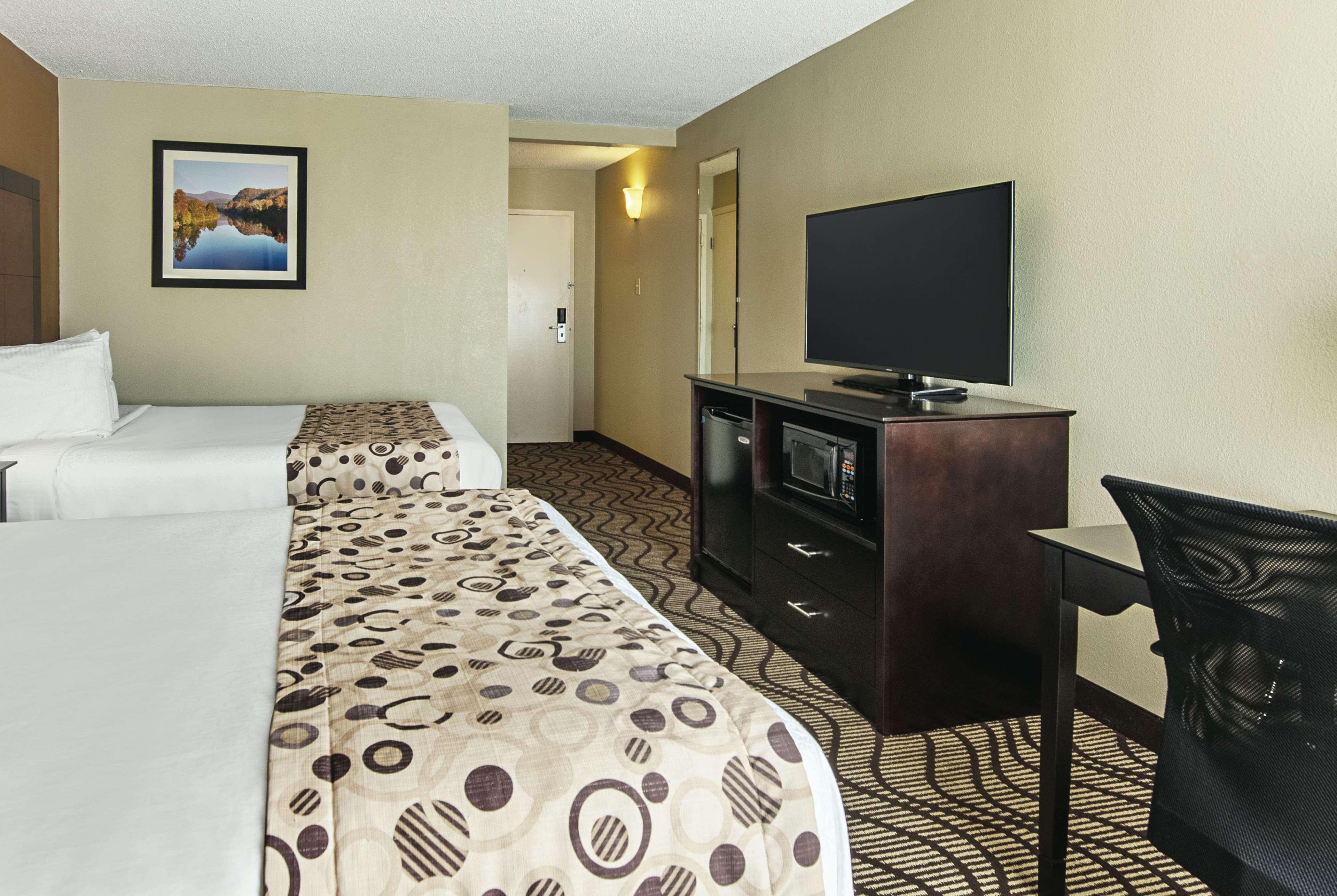 La Quinta By Wyndham Wytheville Exterior photo