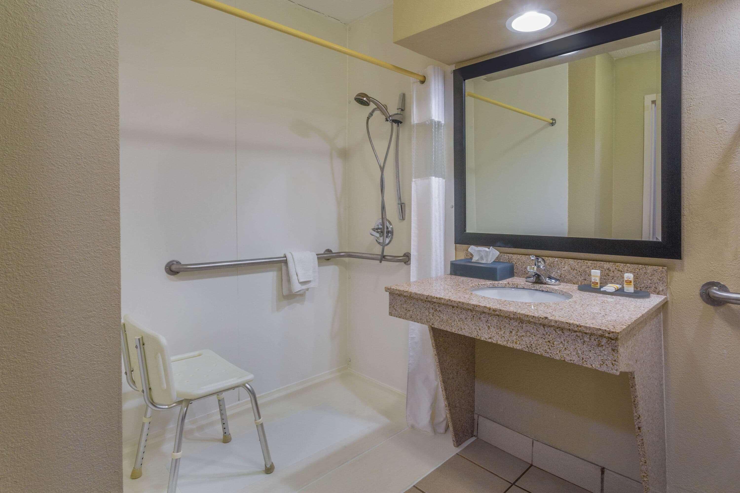 La Quinta By Wyndham Wytheville Exterior photo
