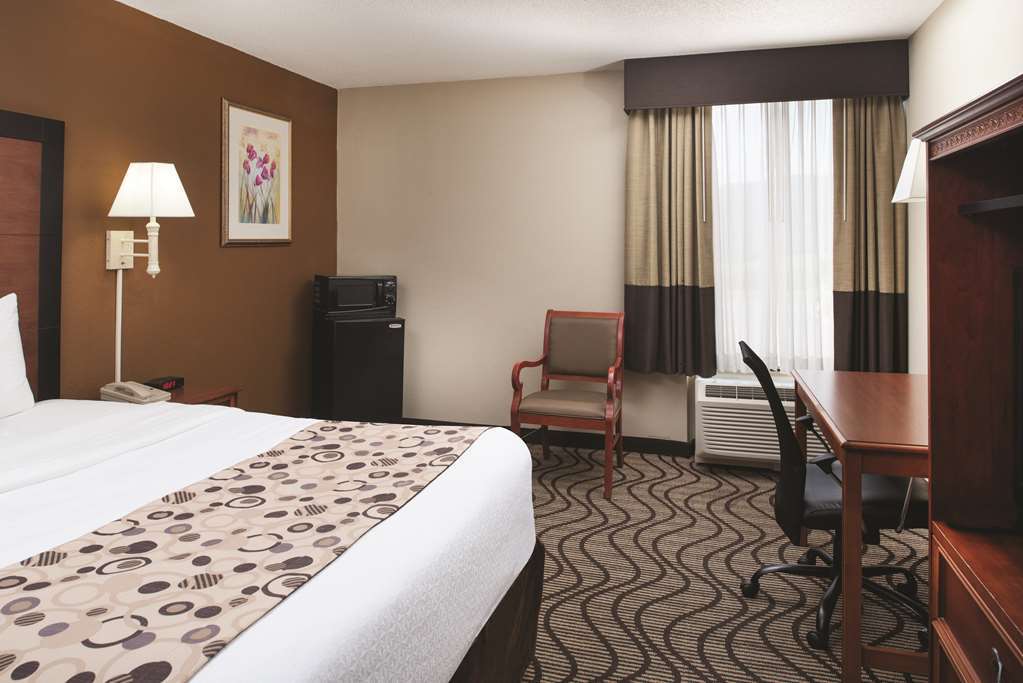 La Quinta By Wyndham Wytheville Room photo
